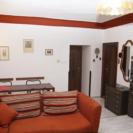 Apartma Karolina *